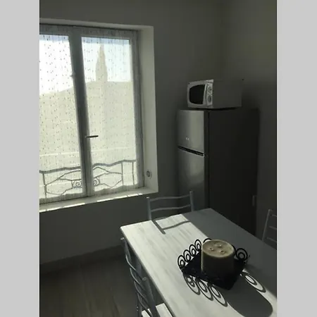 شقة F2 Agreable Proche De Toute Commodite *