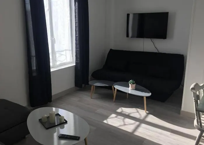 F2 Agreable Proche De Toute Commodite Apartment